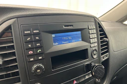 valkoinen Mercedes-Benz Vito 2015 kuva 14.
