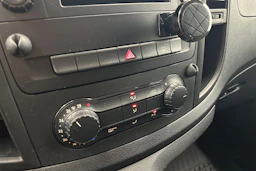 valkoinen Mercedes-Benz Vito 2015 kuva 15.