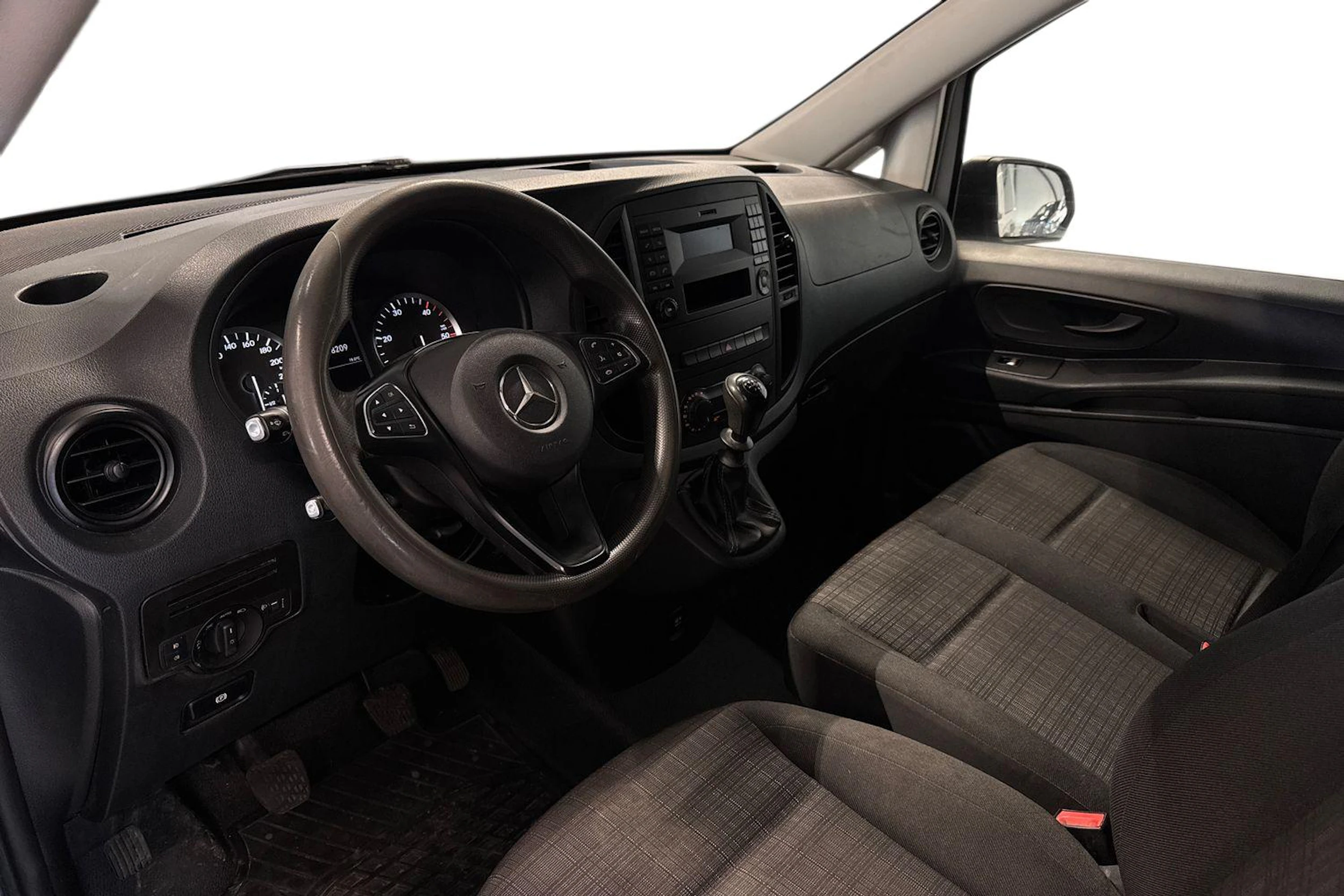 valkoinen Mercedes-Benz Vito 2015 kuva 3.