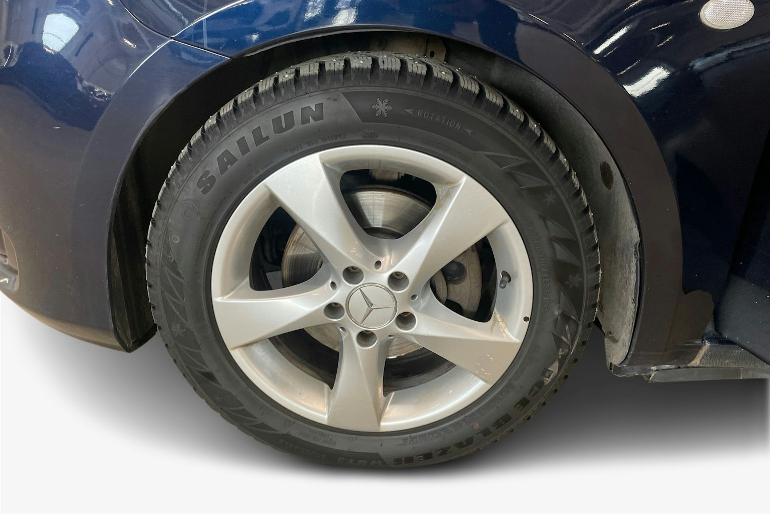 sininen Mercedes-Benz Vito 2015 kuva 11.