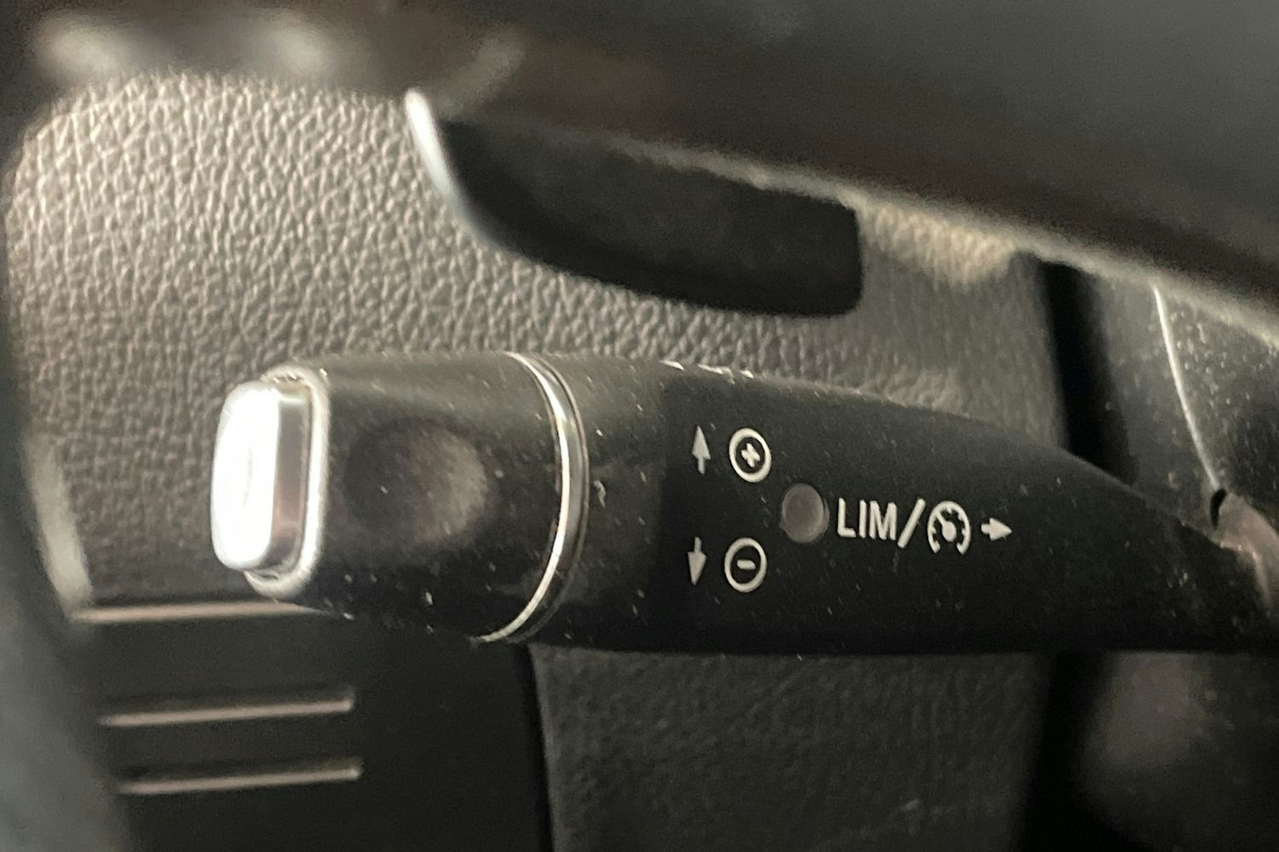 sininen Mercedes-Benz Vito 2015 kuva 19.