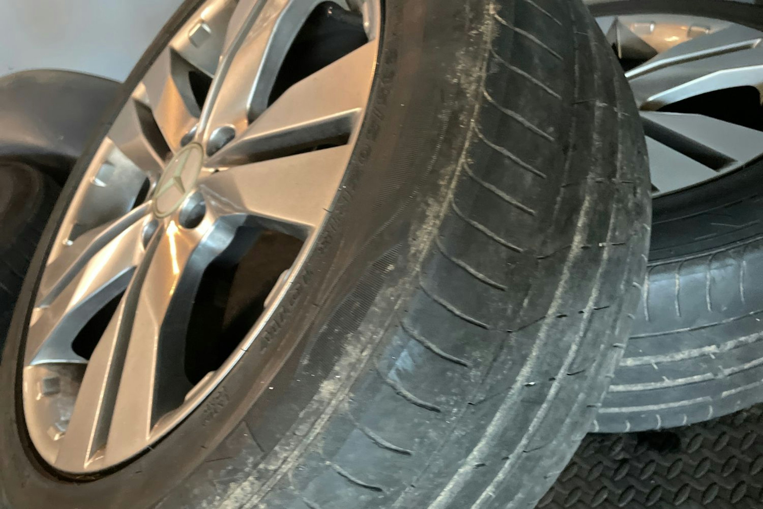 sininen Mercedes-Benz Vito 2015 kuva 25.