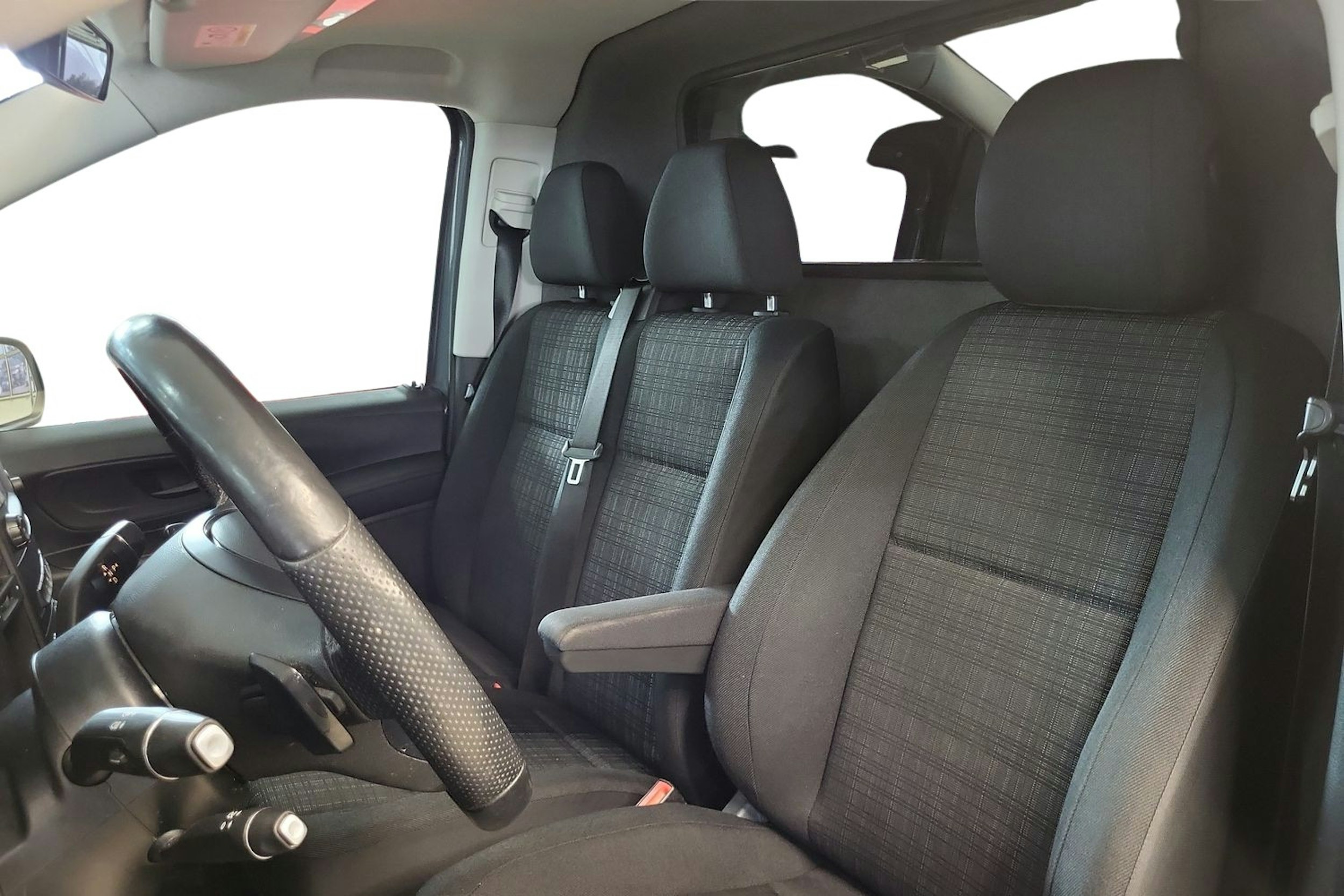 harmaa Mercedes-Benz Vito 2015 kuva 10.