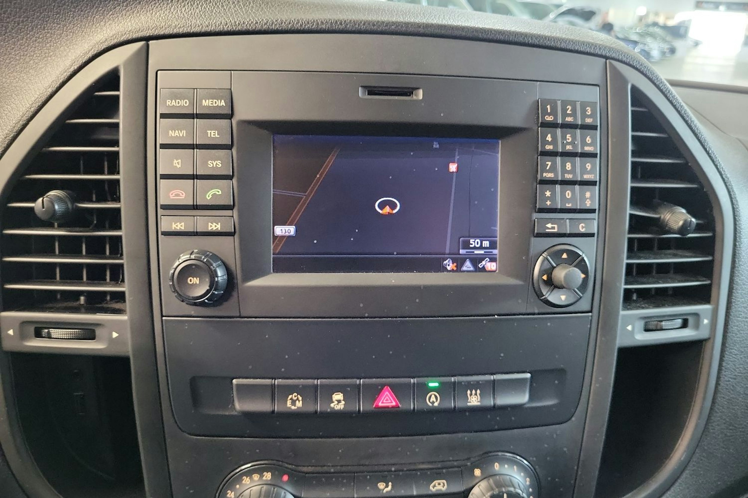 harmaa Mercedes-Benz Vito 2015 kuva 14.