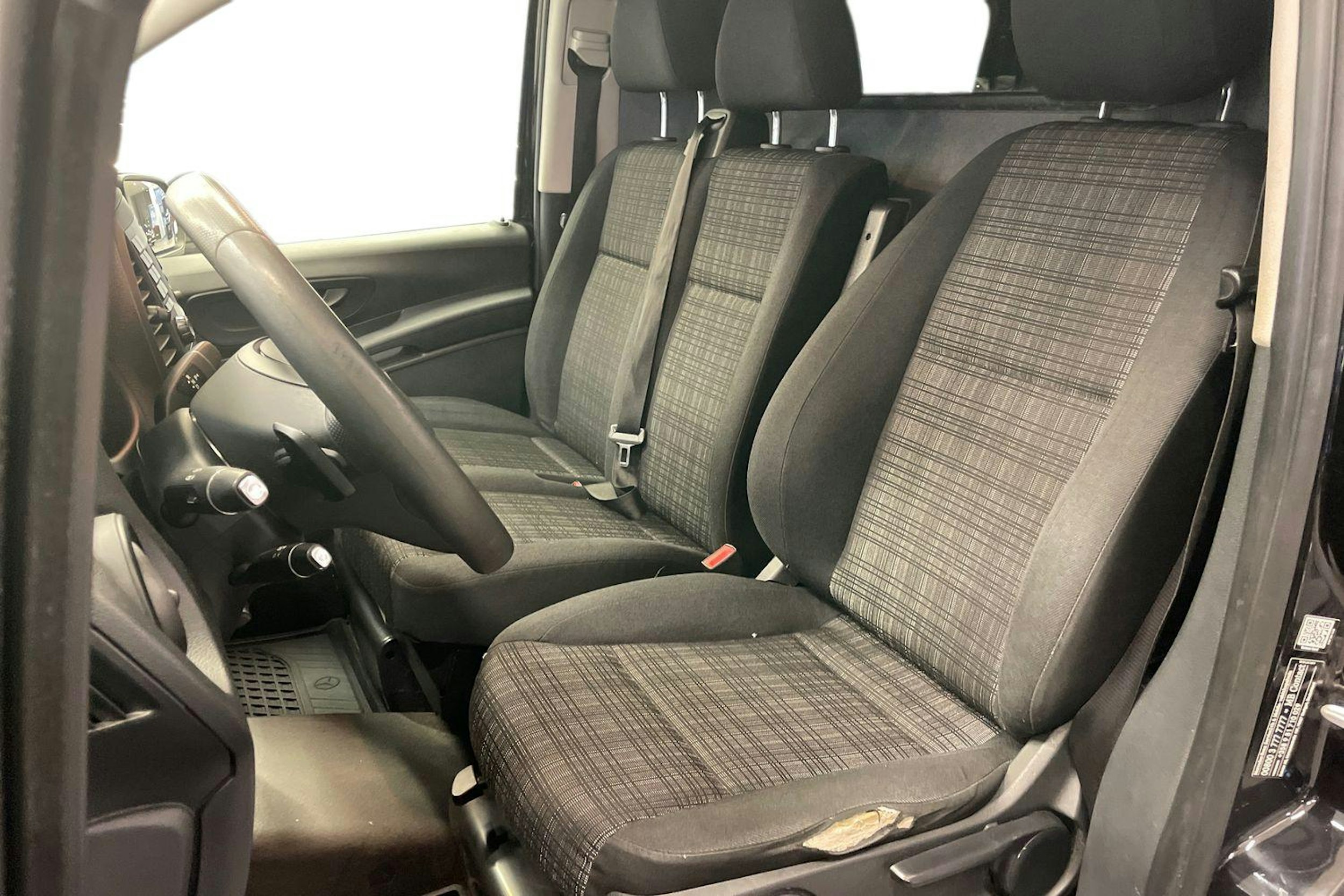 musta Mercedes-Benz Vito 2016 kuva 11.