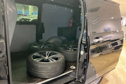 musta Mercedes-Benz Vito 2016 kuva 18.