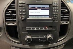 Valkoinen Mercedes-Benz Vito 2016 kuva 15.