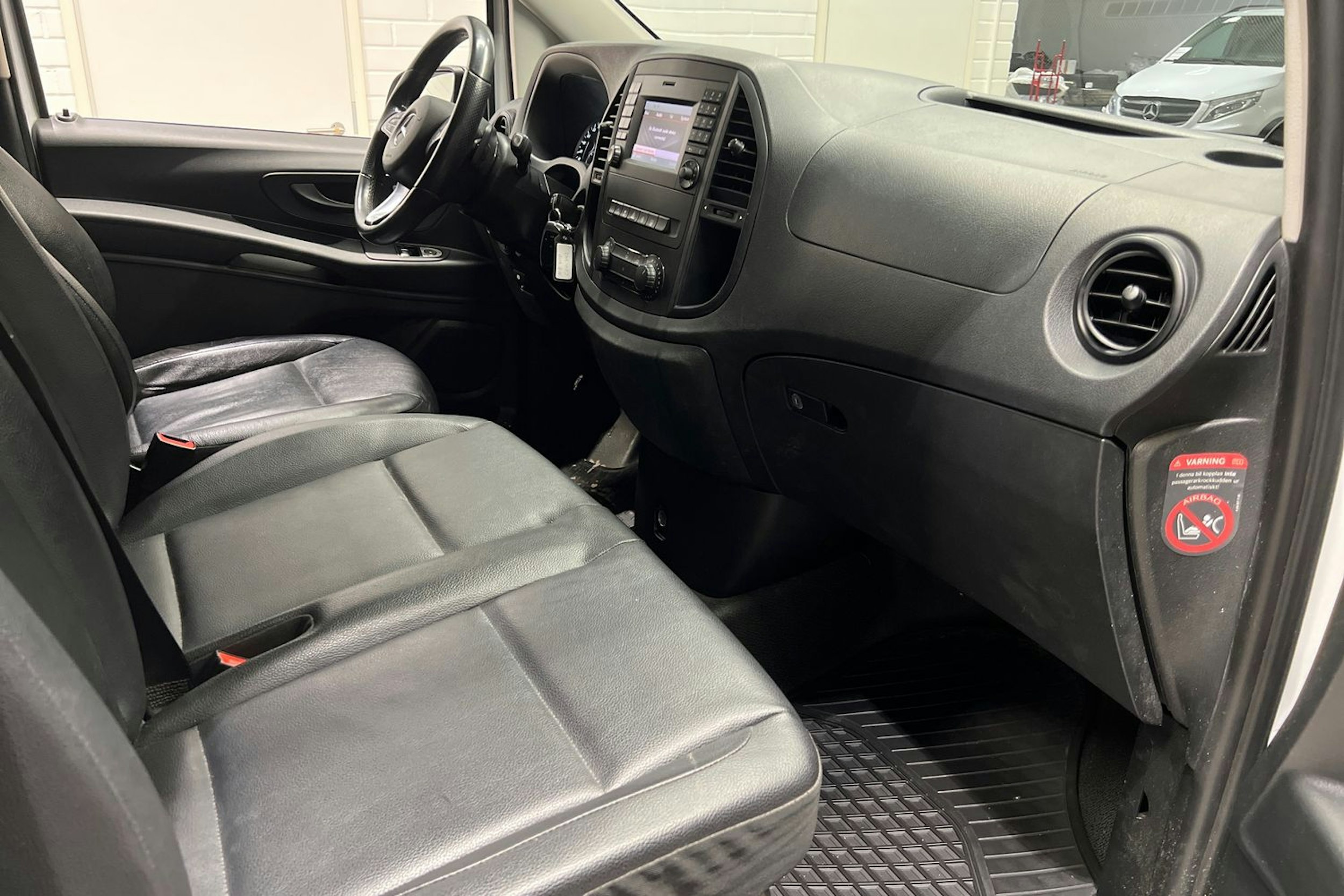 Valkoinen Mercedes-Benz Vito 2016 kuva 19.