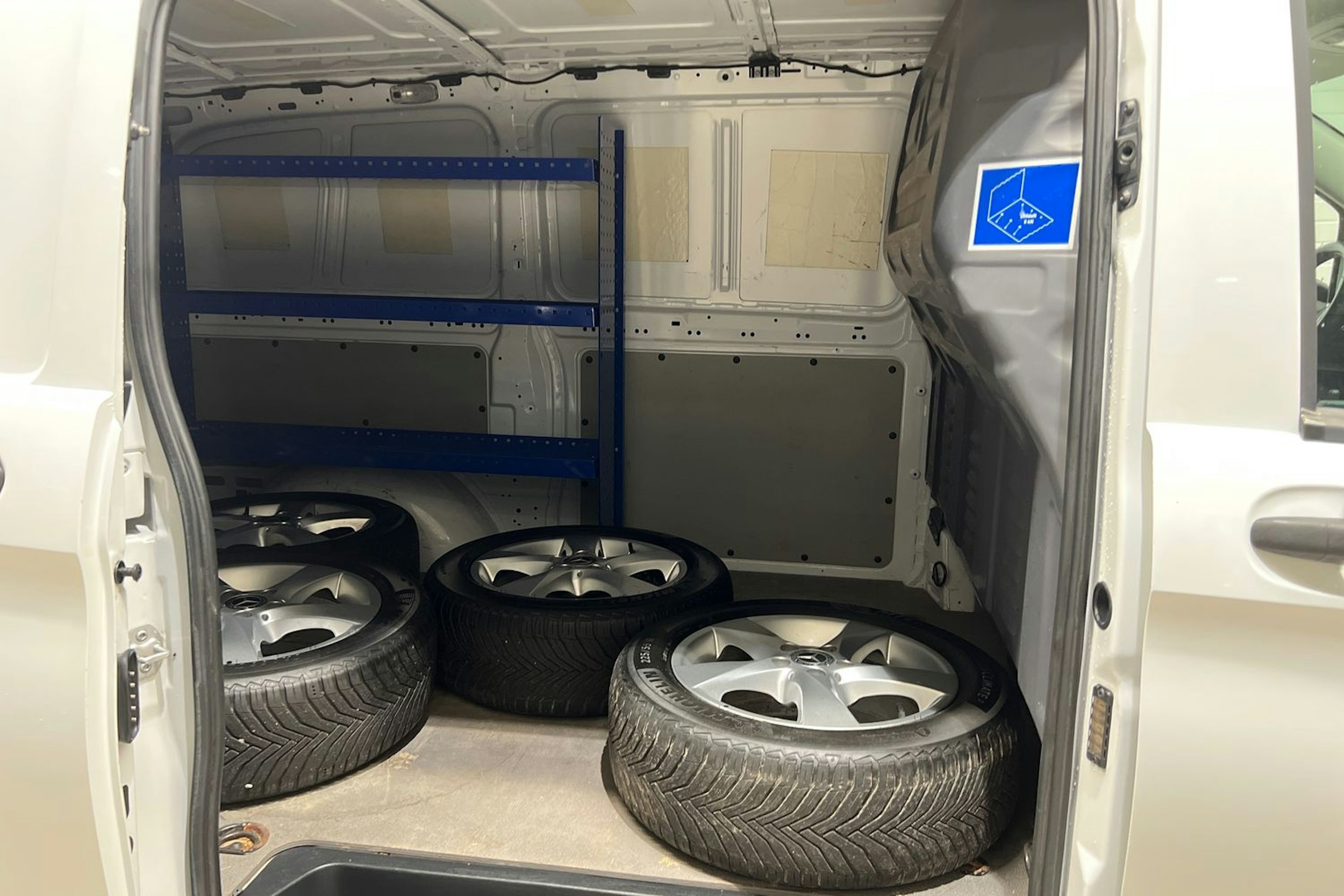 Valkoinen Mercedes-Benz Vito 2016 kuva 20.