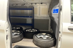 Valkoinen Mercedes-Benz Vito 2016 kuva 20.