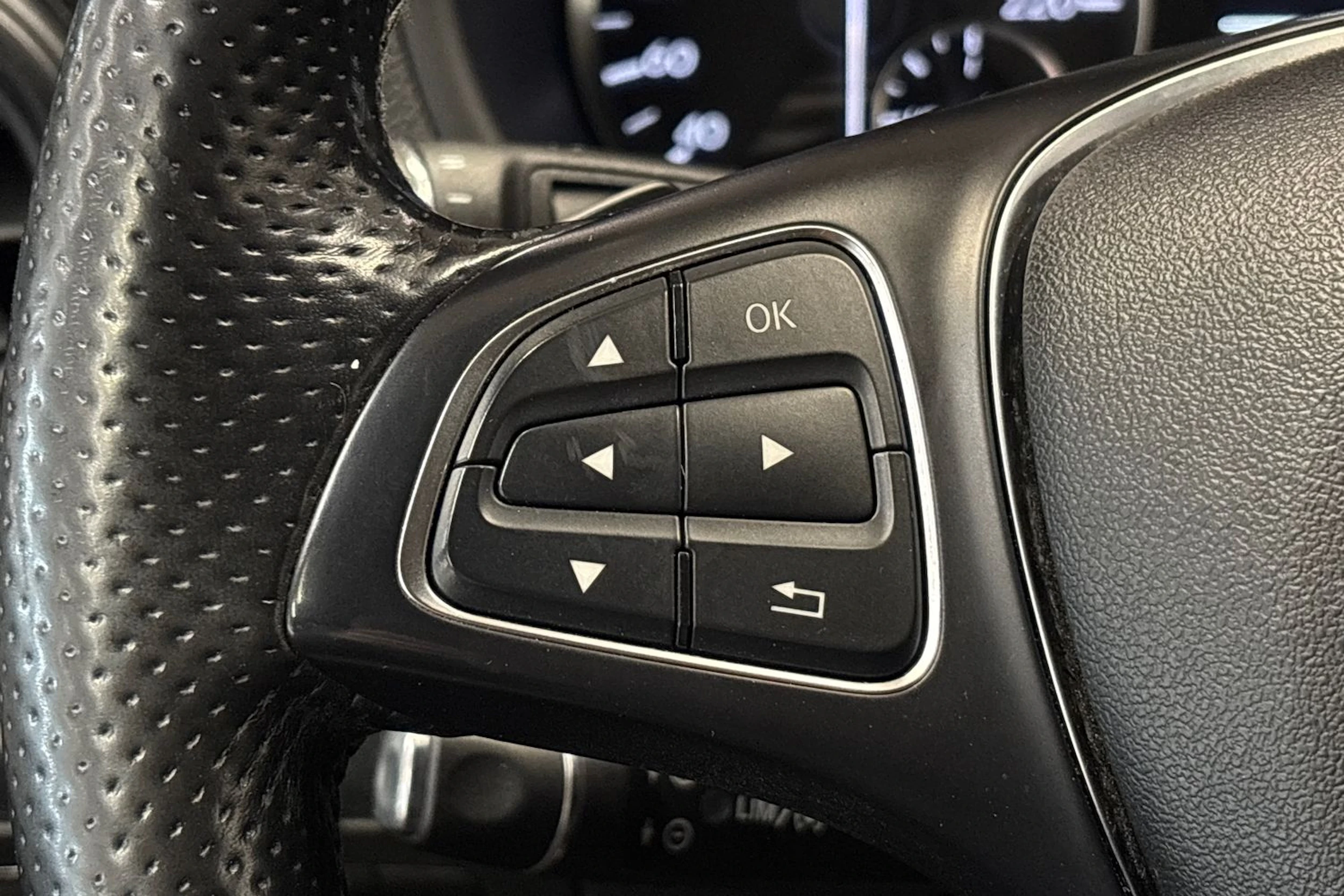 musta Mercedes-Benz Vito 2016 kuva 15.