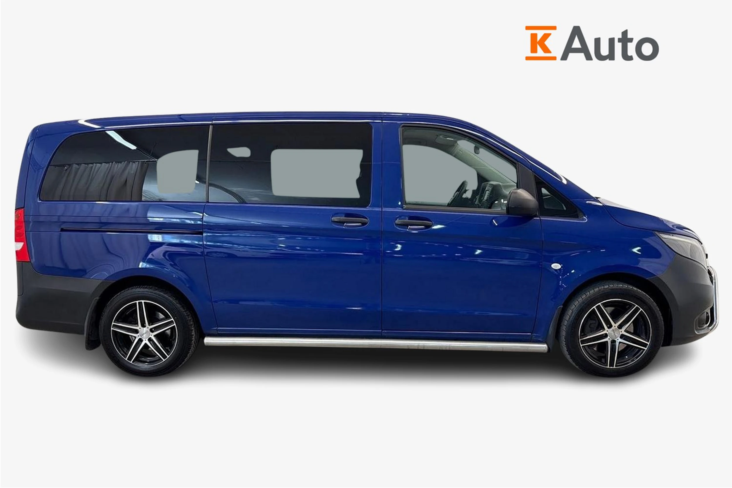sininen Mercedes-Benz Vito 2016 kuva 7.