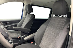 sininen Mercedes-Benz Vito 2016 kuva 11.