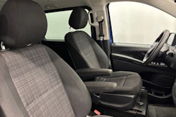 sininen Mercedes-Benz Vito 2016 kuva 19.