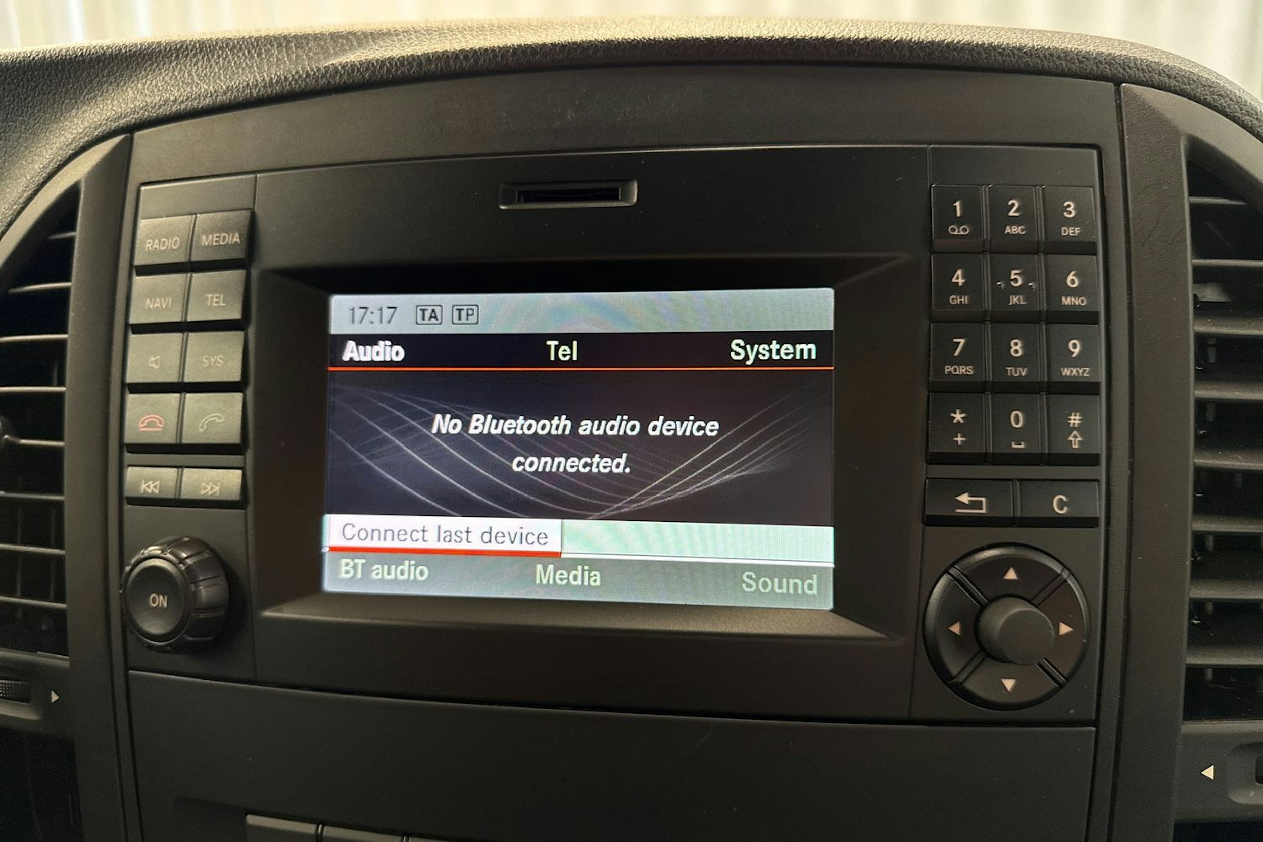 valkoinen Mercedes-Benz Vito 2016 kuva 21.