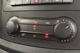 valkoinen Mercedes-Benz Vito 2016 kuva 23.