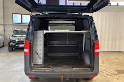 sininen Mercedes-Benz Vito 2016 kuva 4.