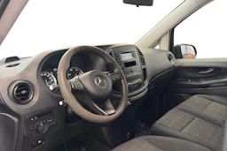 sininen Mercedes-Benz Vito 2016 kuva 9.