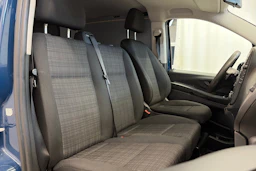 sininen Mercedes-Benz Vito 2016 kuva 11.