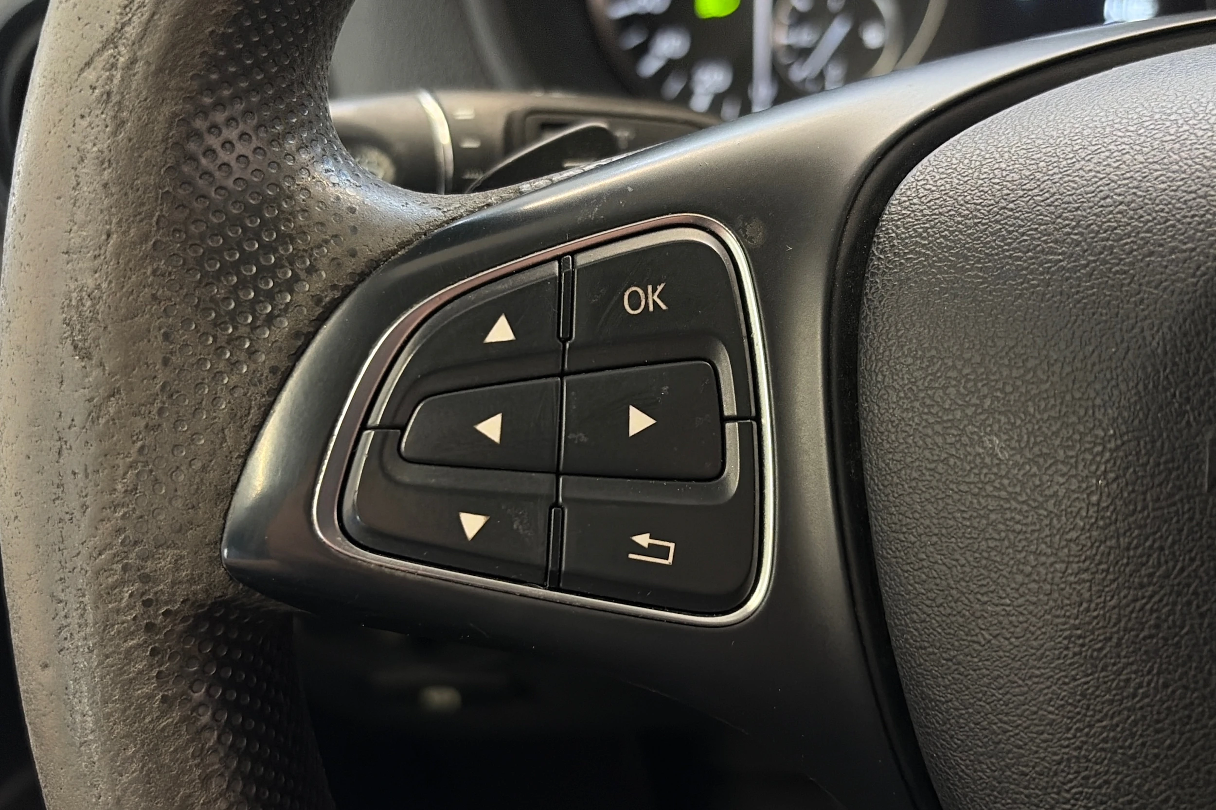 sininen Mercedes-Benz Vito 2016 kuva 13.