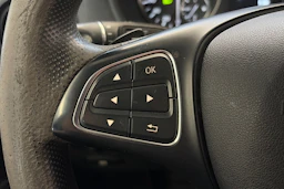 sininen Mercedes-Benz Vito 2016 kuva 13.