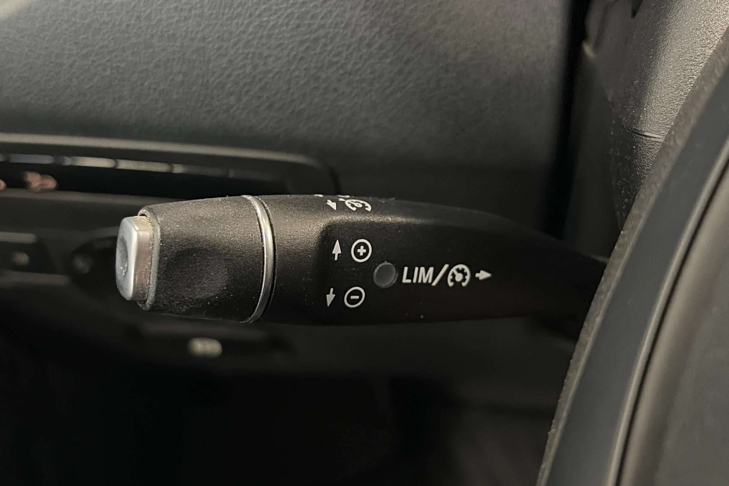 sininen Mercedes-Benz Vito 2016 kuva 15.