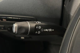 sininen Mercedes-Benz Vito 2016 kuva 15.