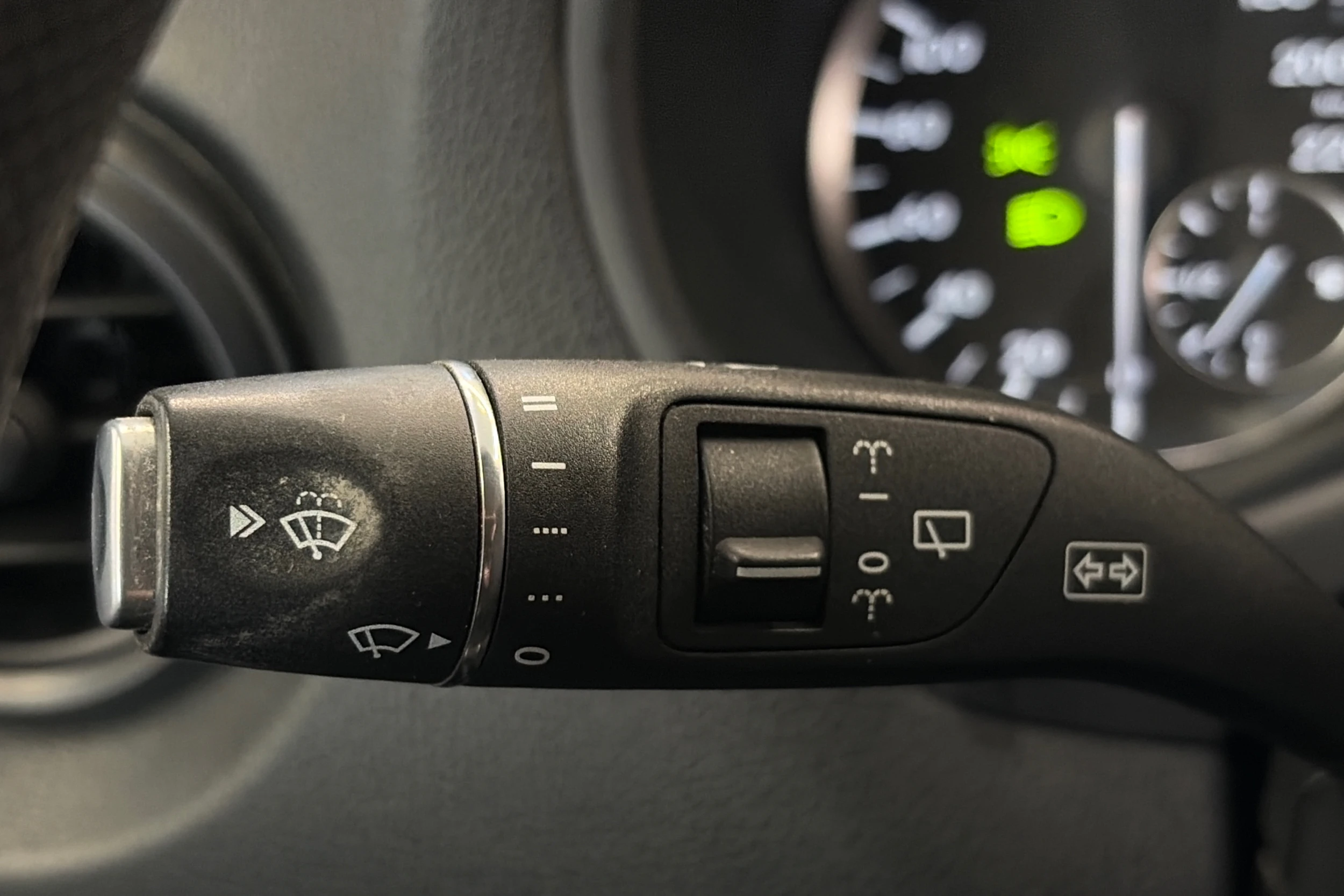 sininen Mercedes-Benz Vito 2016 kuva 16.