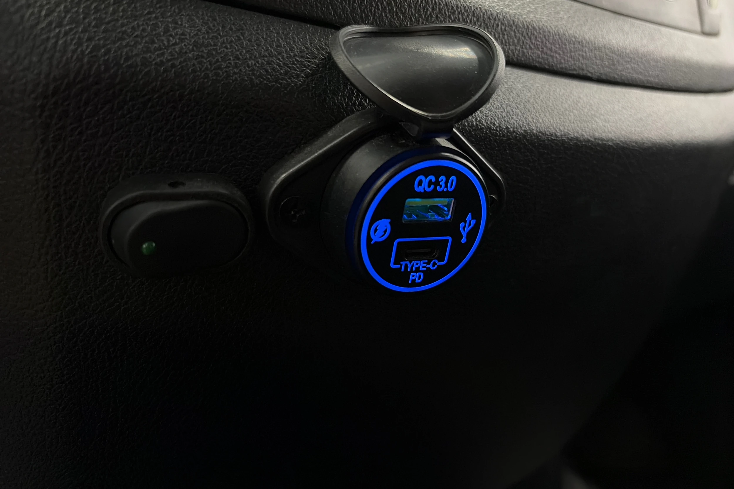 sininen Mercedes-Benz Vito 2016 kuva 21.