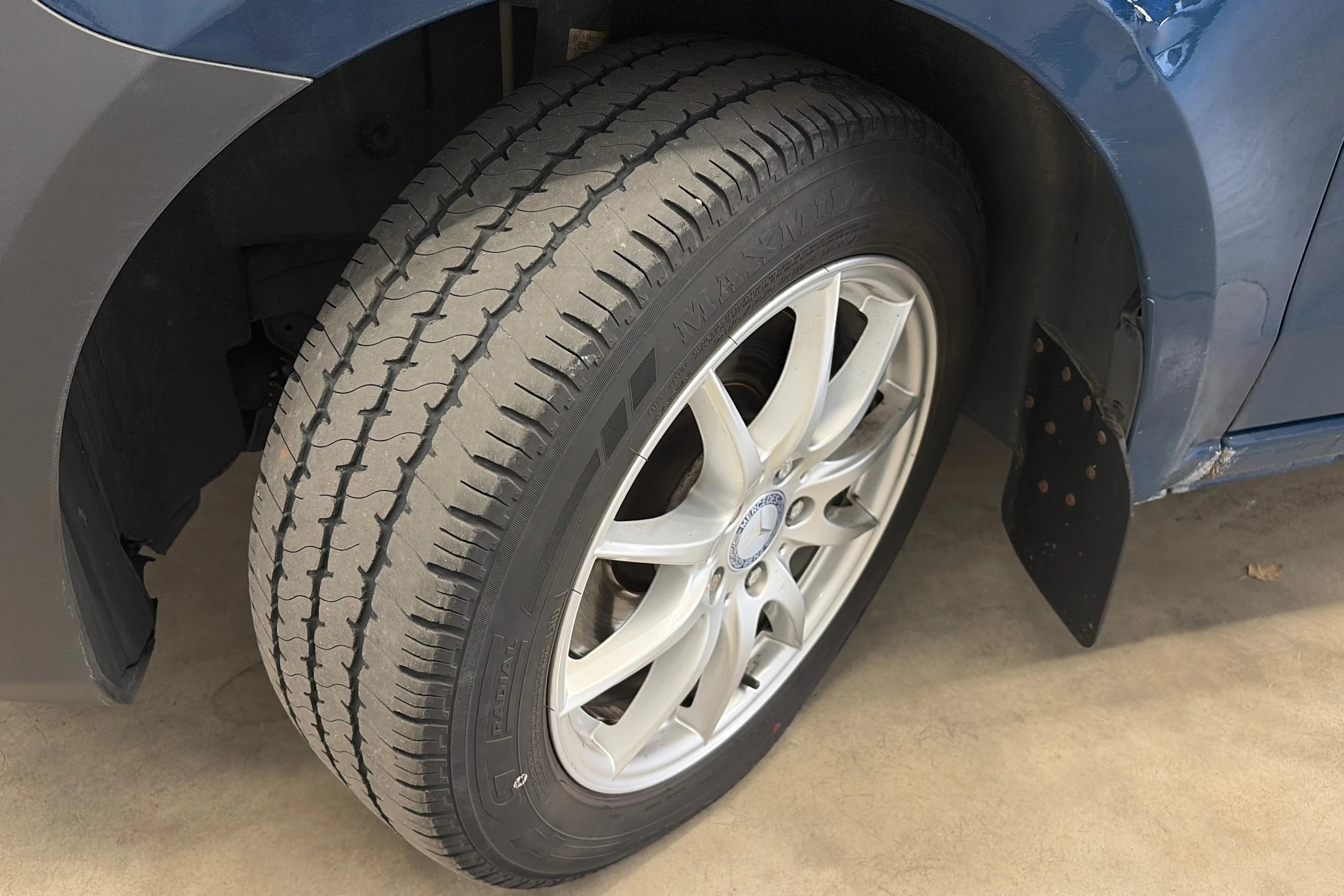 sininen Mercedes-Benz Vito 2016 kuva 22.