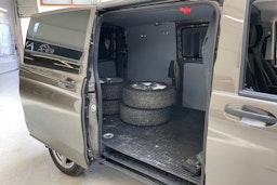 harmaa Mercedes-Benz Vito 2016 kuva 13.