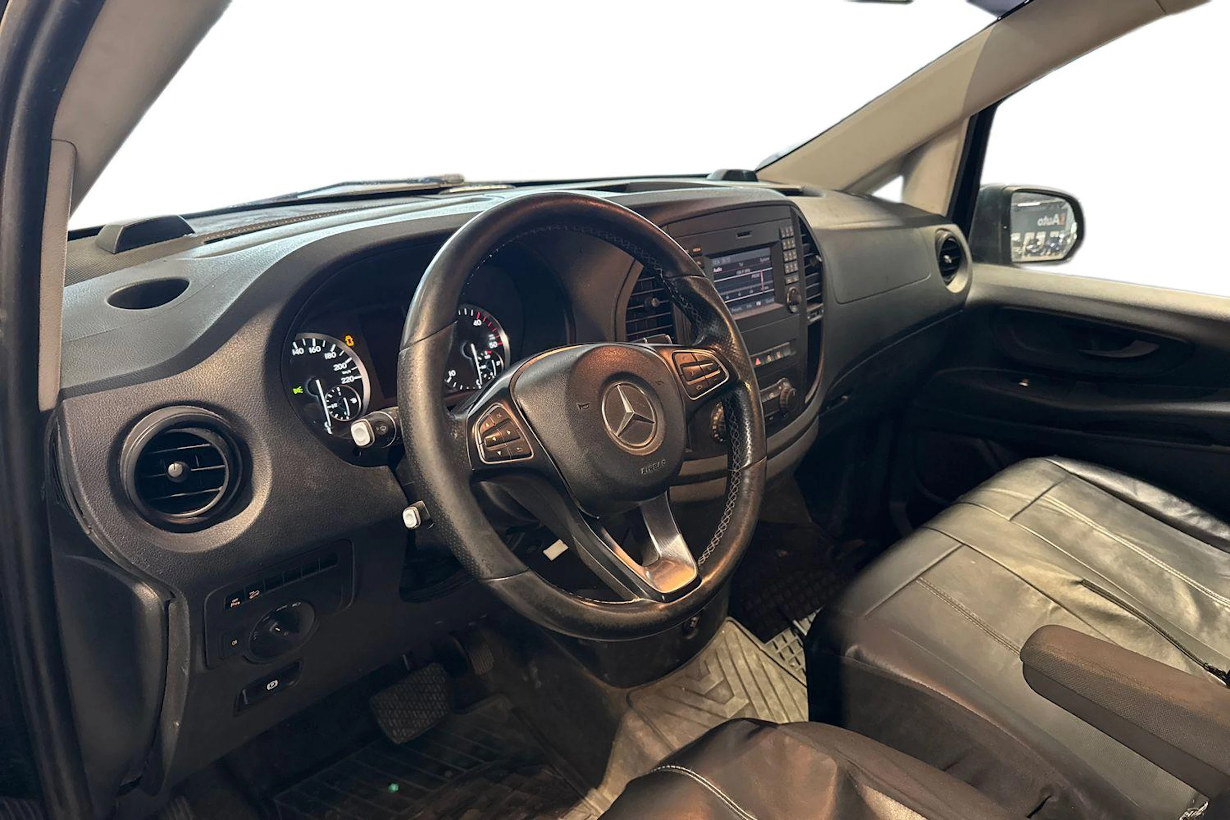 musta Mercedes-Benz Vito 2016 kuva 3.