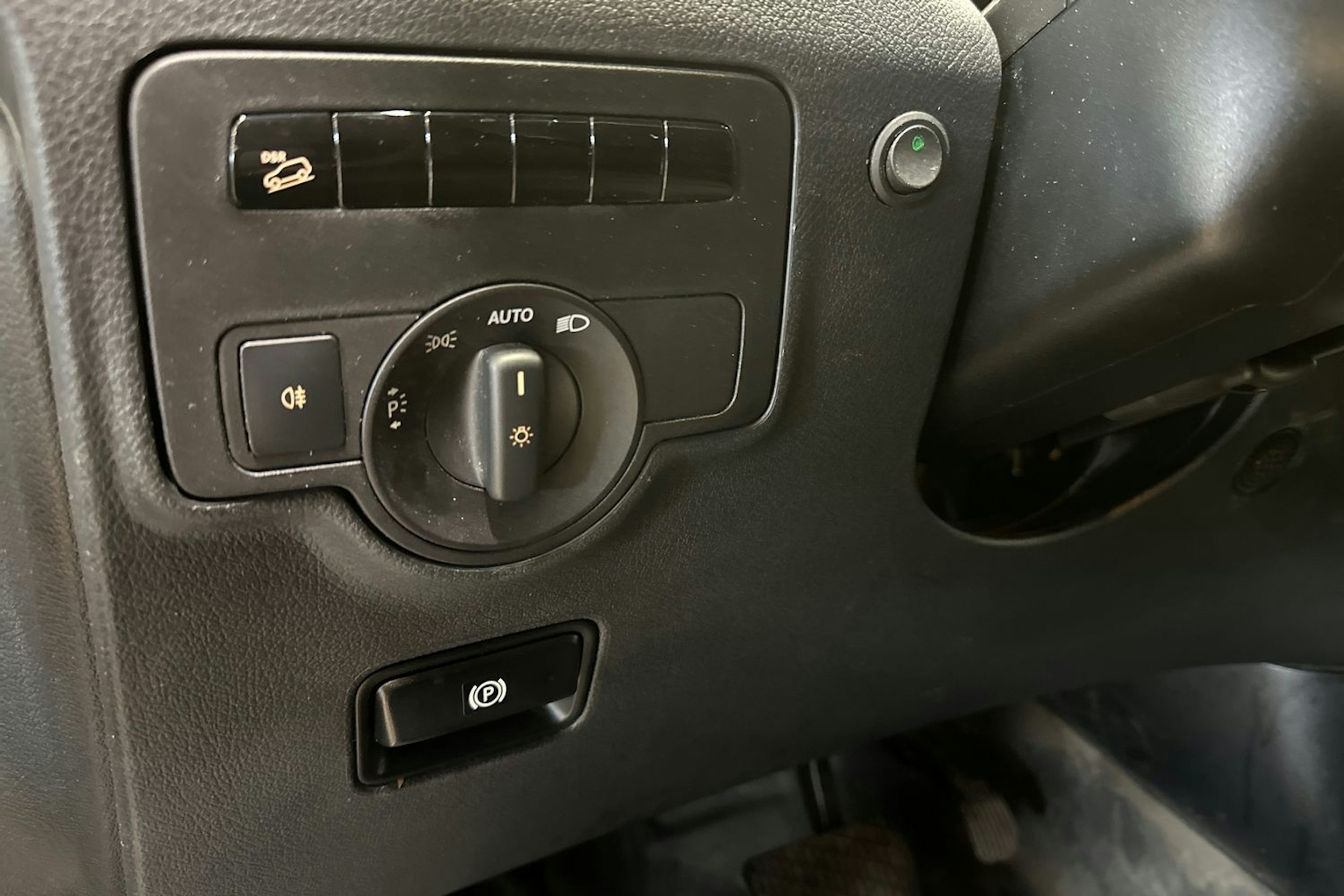 valkoinen Mercedes-Benz Vito 2016 kuva 15.