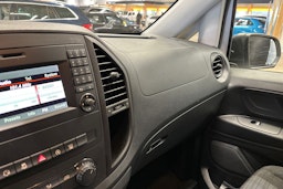 valkoinen Mercedes-Benz Vito 2016 kuva 23.