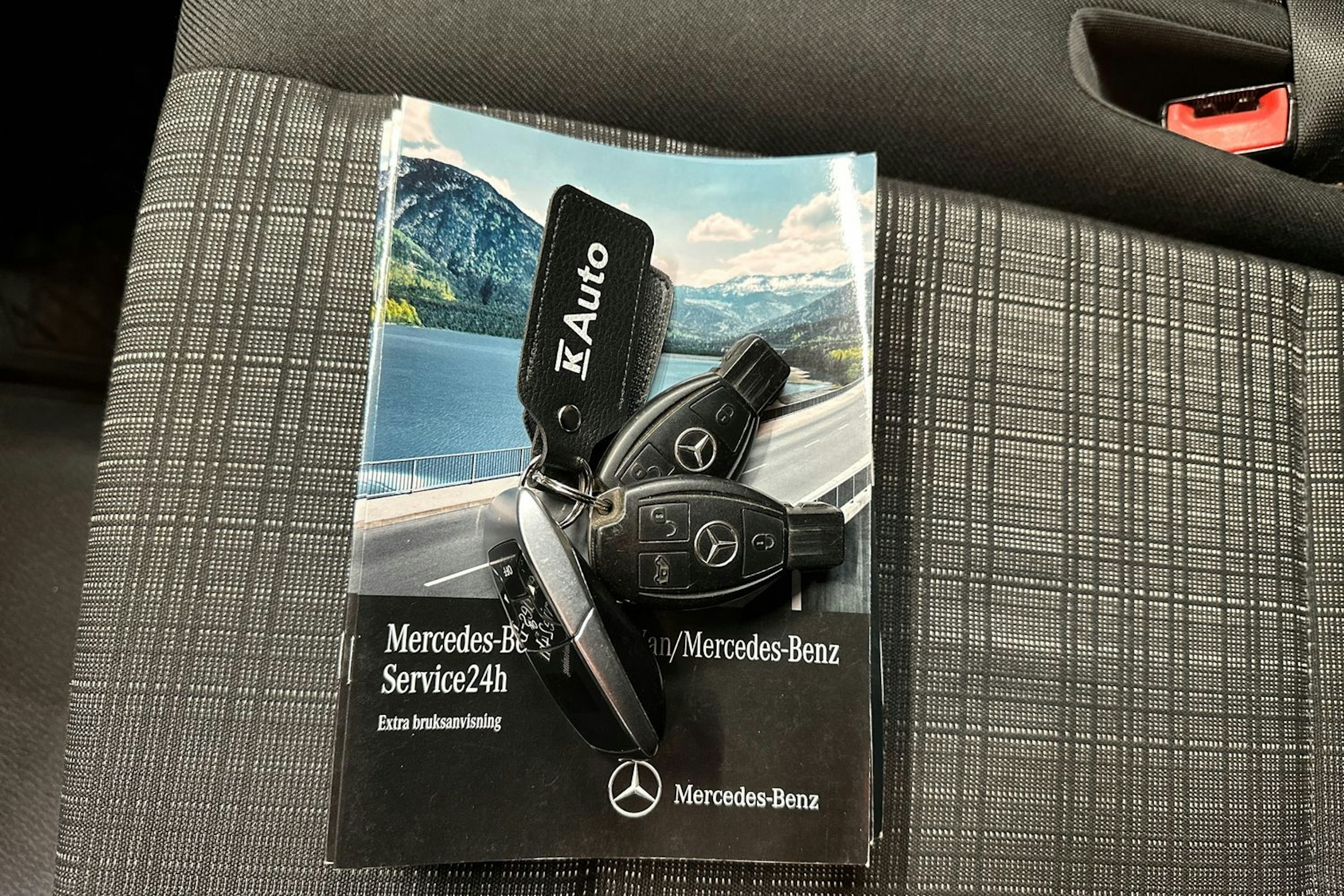 valkoinen Mercedes-Benz Vito 2016 kuva 24.