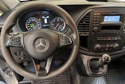 valkoinen Mercedes-Benz Vito 2016 kuva 9.
