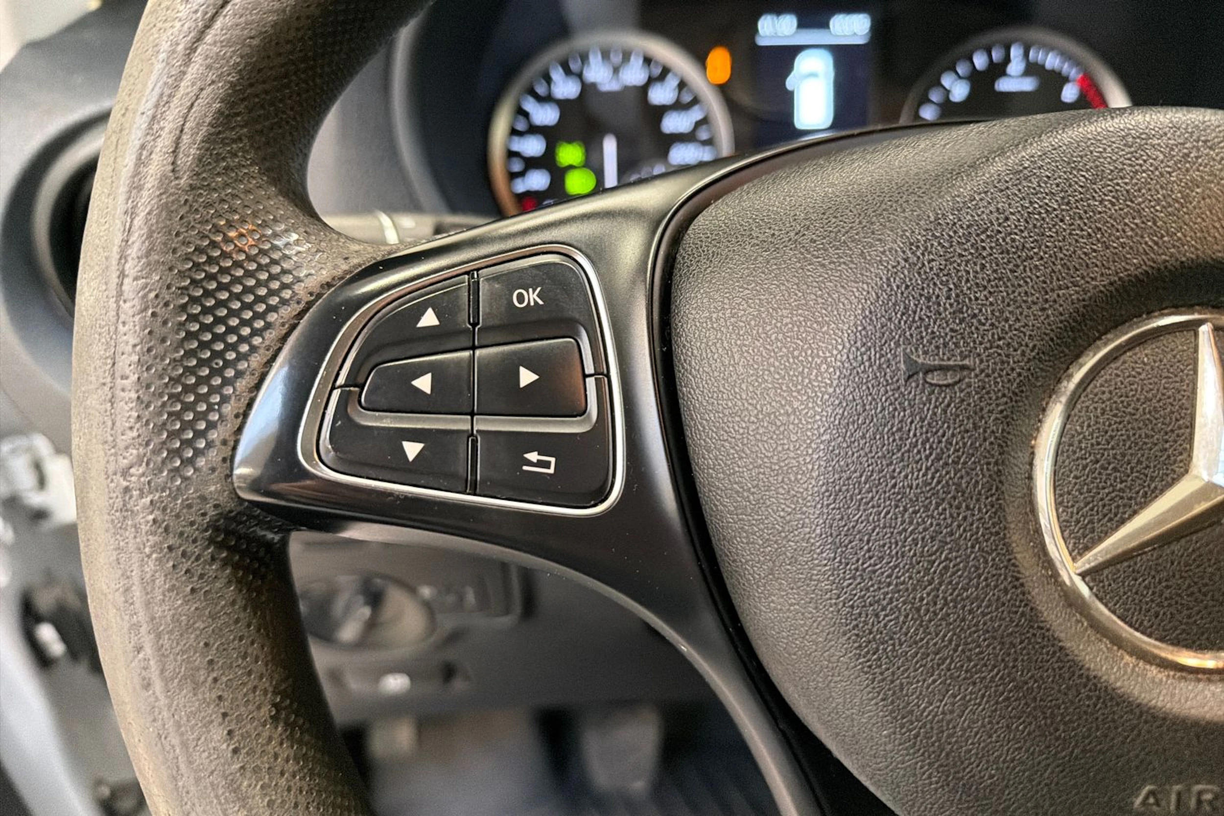 valkoinen Mercedes-Benz Vito 2016 kuva 13.