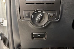 valkoinen Mercedes-Benz Vito 2016 kuva 18.