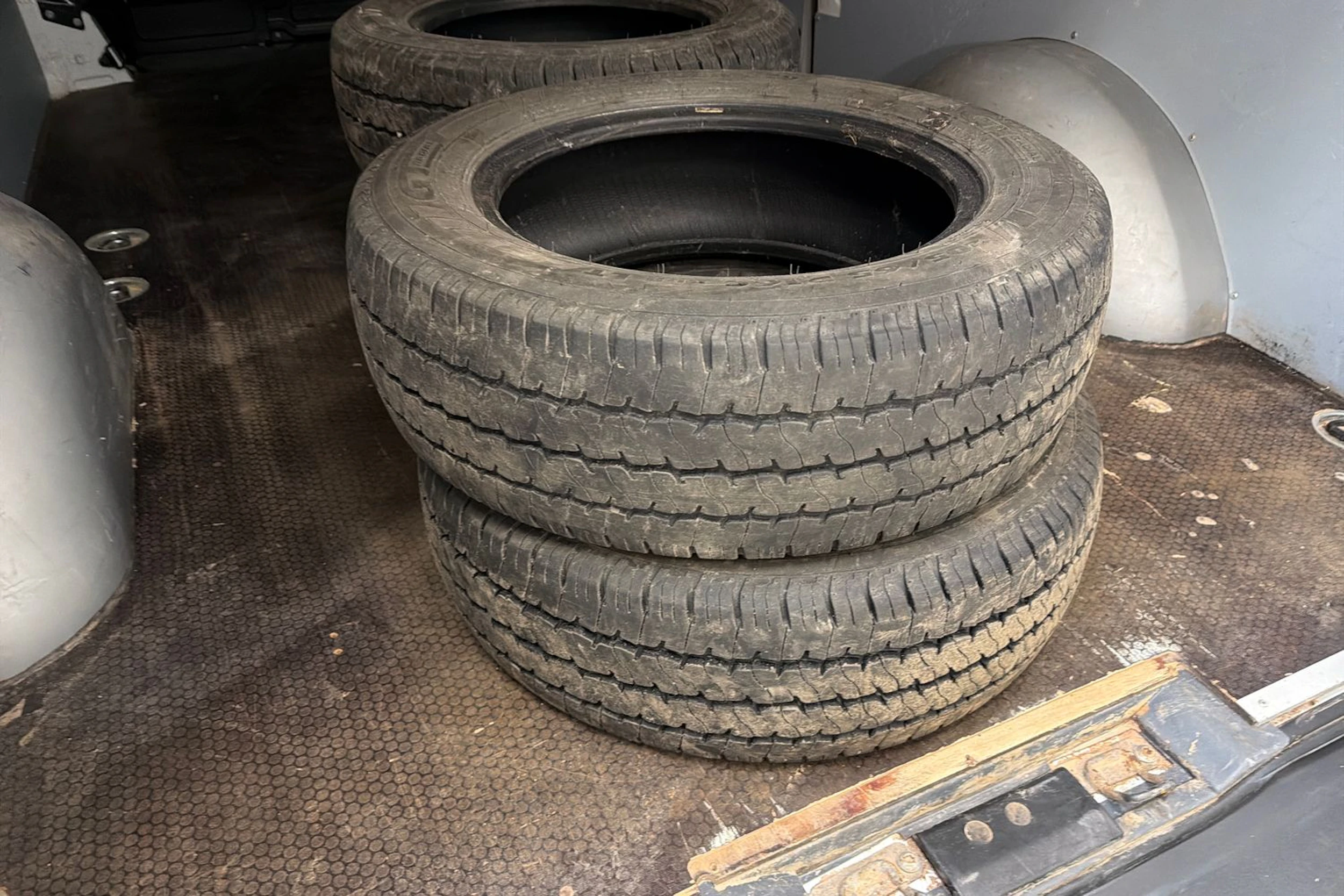 valkoinen Mercedes-Benz Vito 2016 kuva 22.