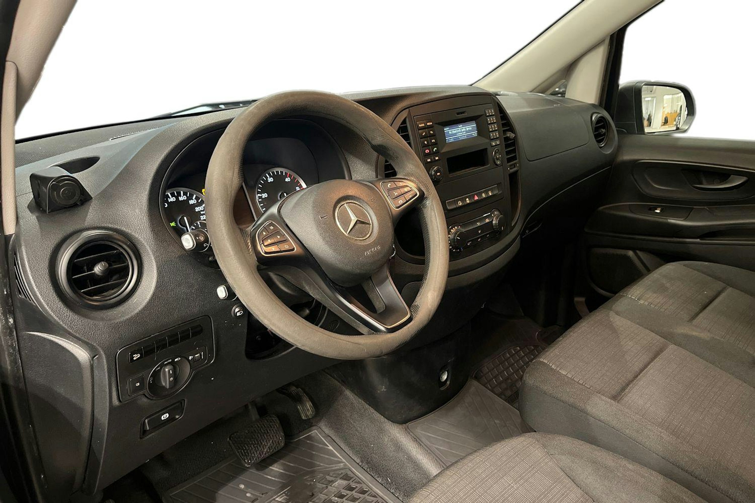 Sininen Mercedes-Benz VITO 2016 kuva 6.