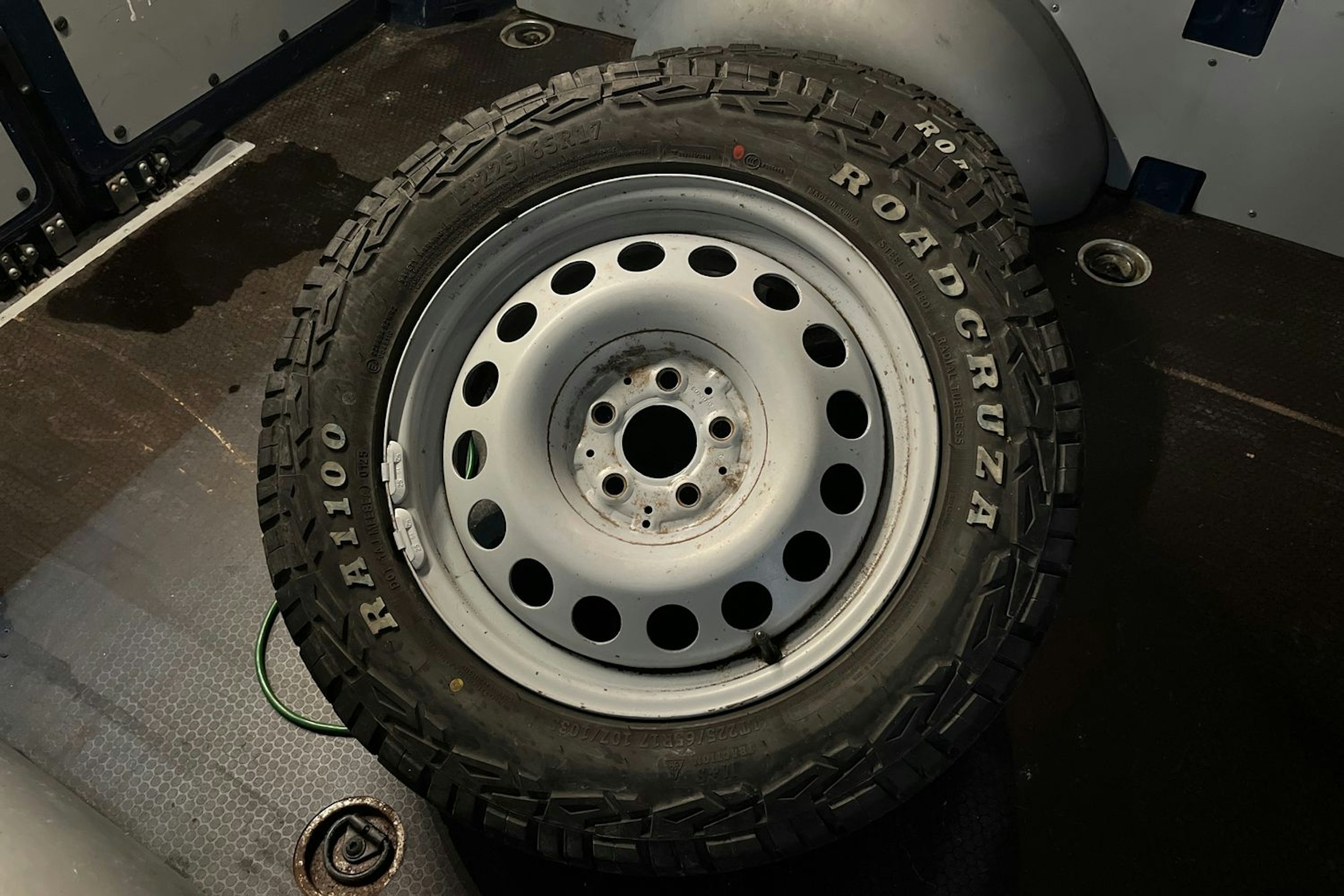 Sininen Mercedes-Benz VITO 2016 kuva 10.