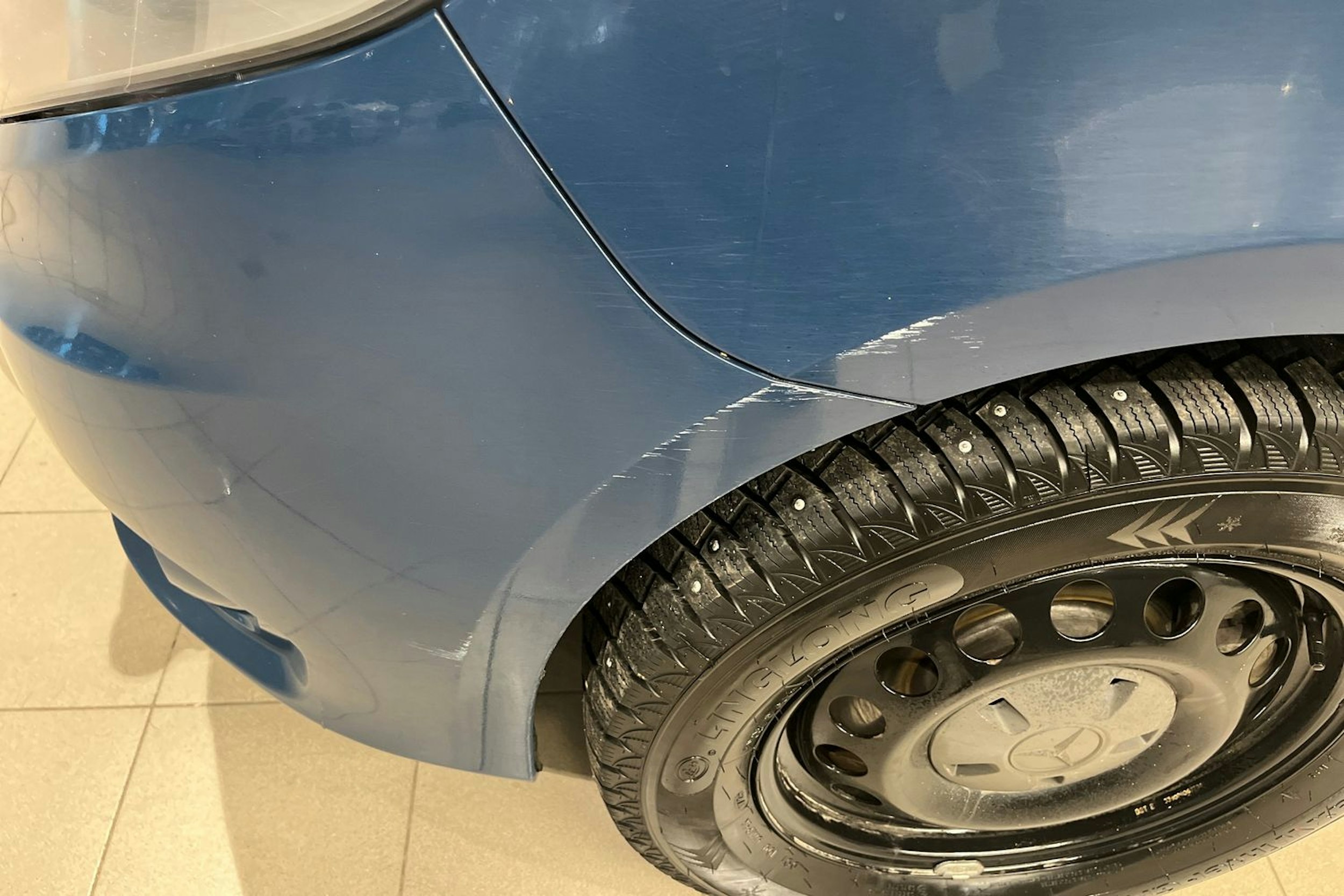 Sininen Mercedes-Benz VITO 2016 kuva 13.