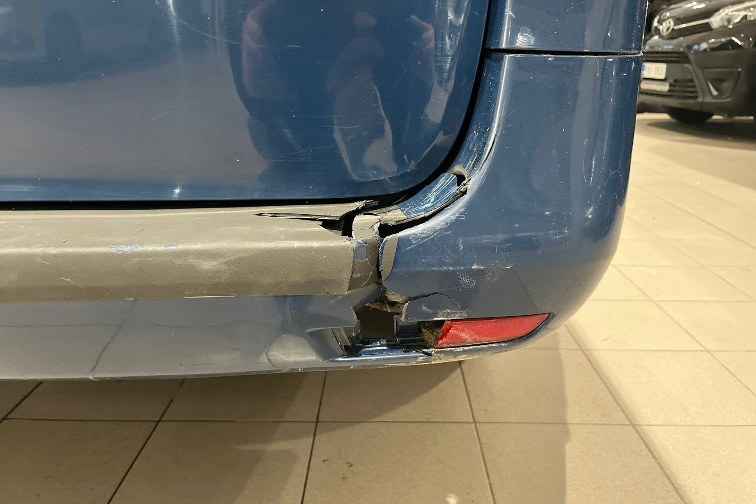 Sininen Mercedes-Benz VITO 2016 kuva 18.