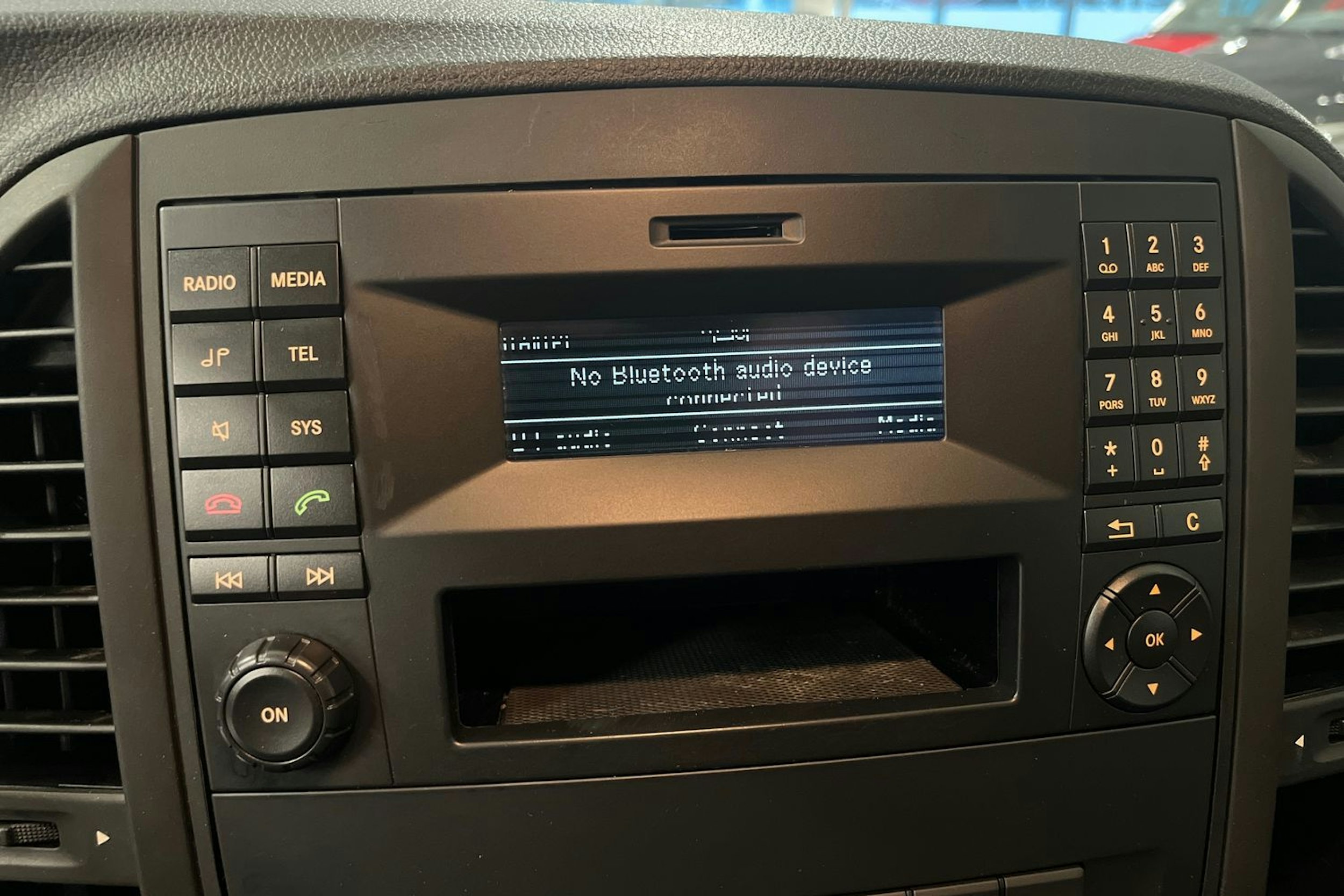 Sininen Mercedes-Benz VITO 2016 kuva 20.