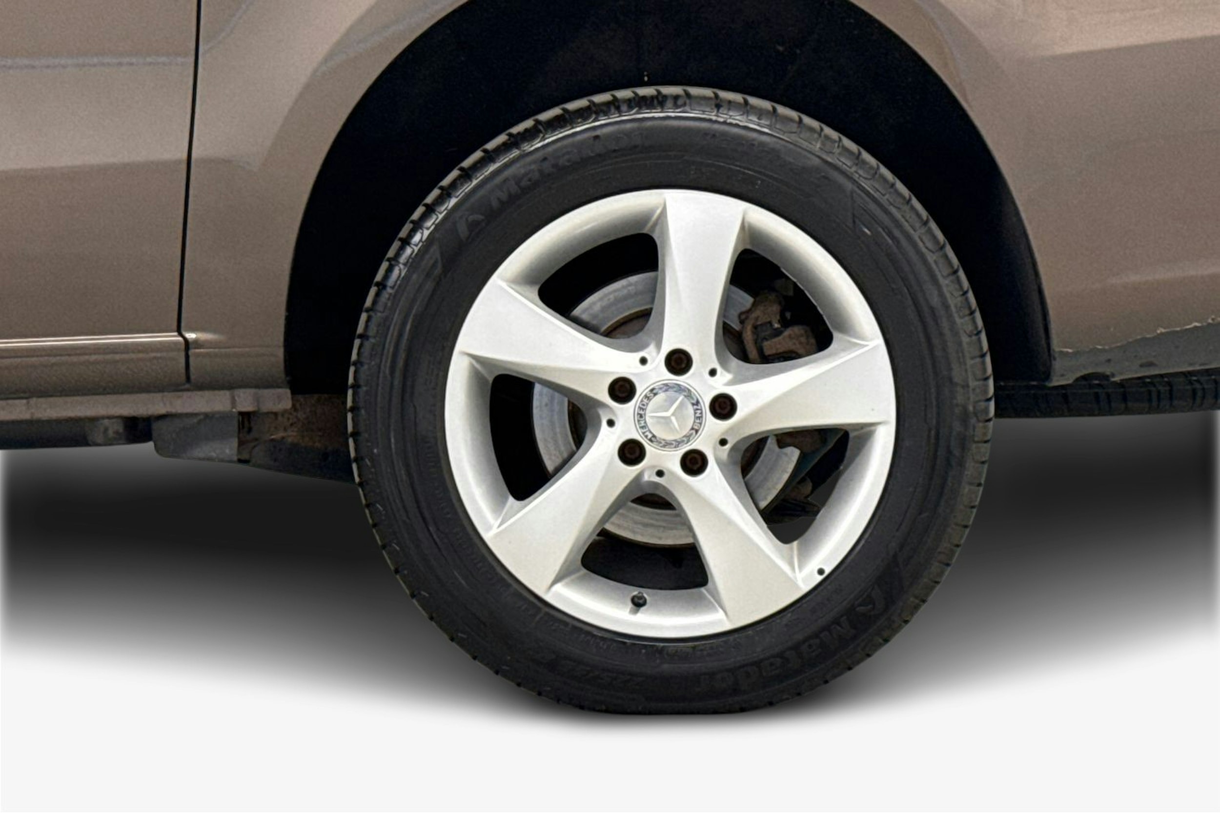 ruskea (beige) Mercedes-Benz Vito 2016 kuva 11.
