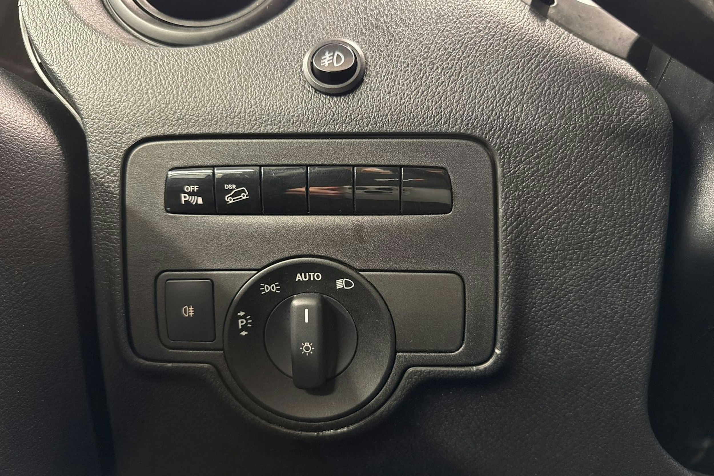 ruskea (beige) Mercedes-Benz Vito 2016 kuva 17.