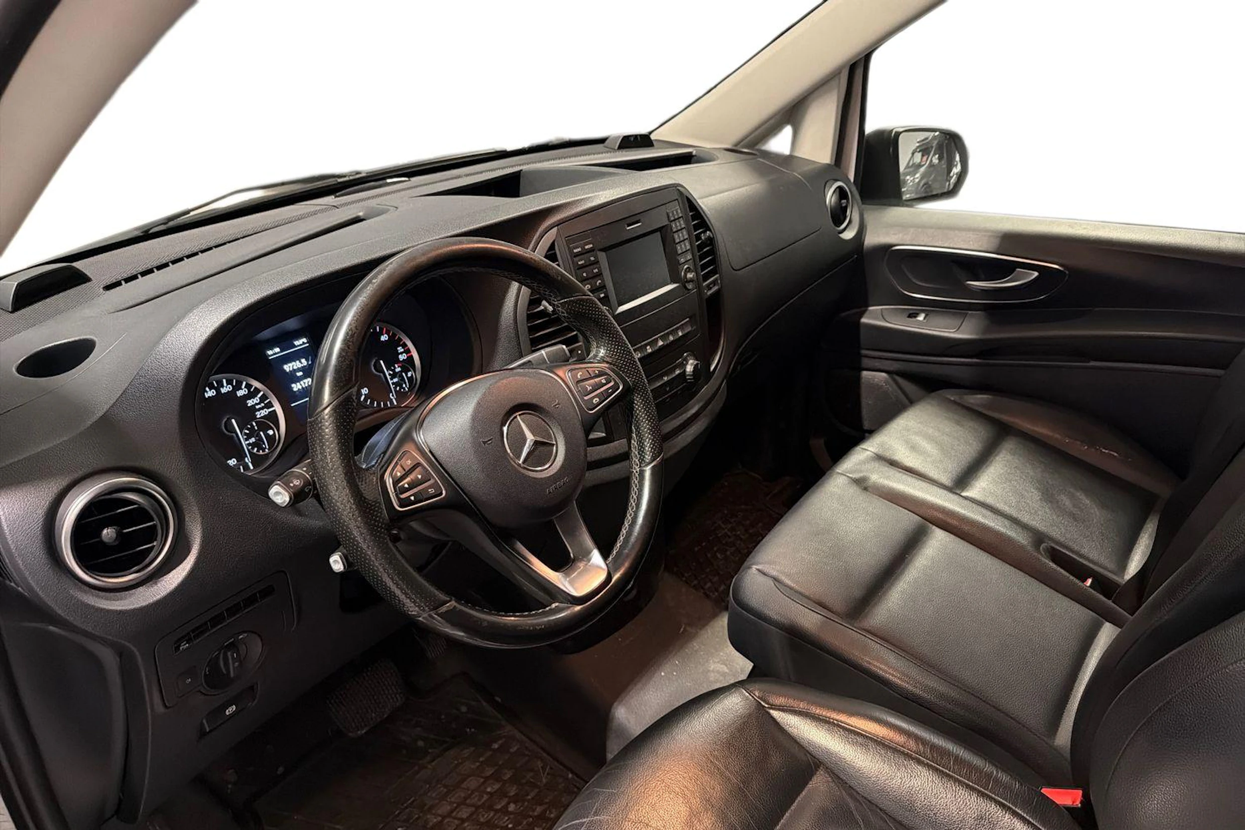 valkoinen Mercedes-Benz Vito 2016 kuva 3.