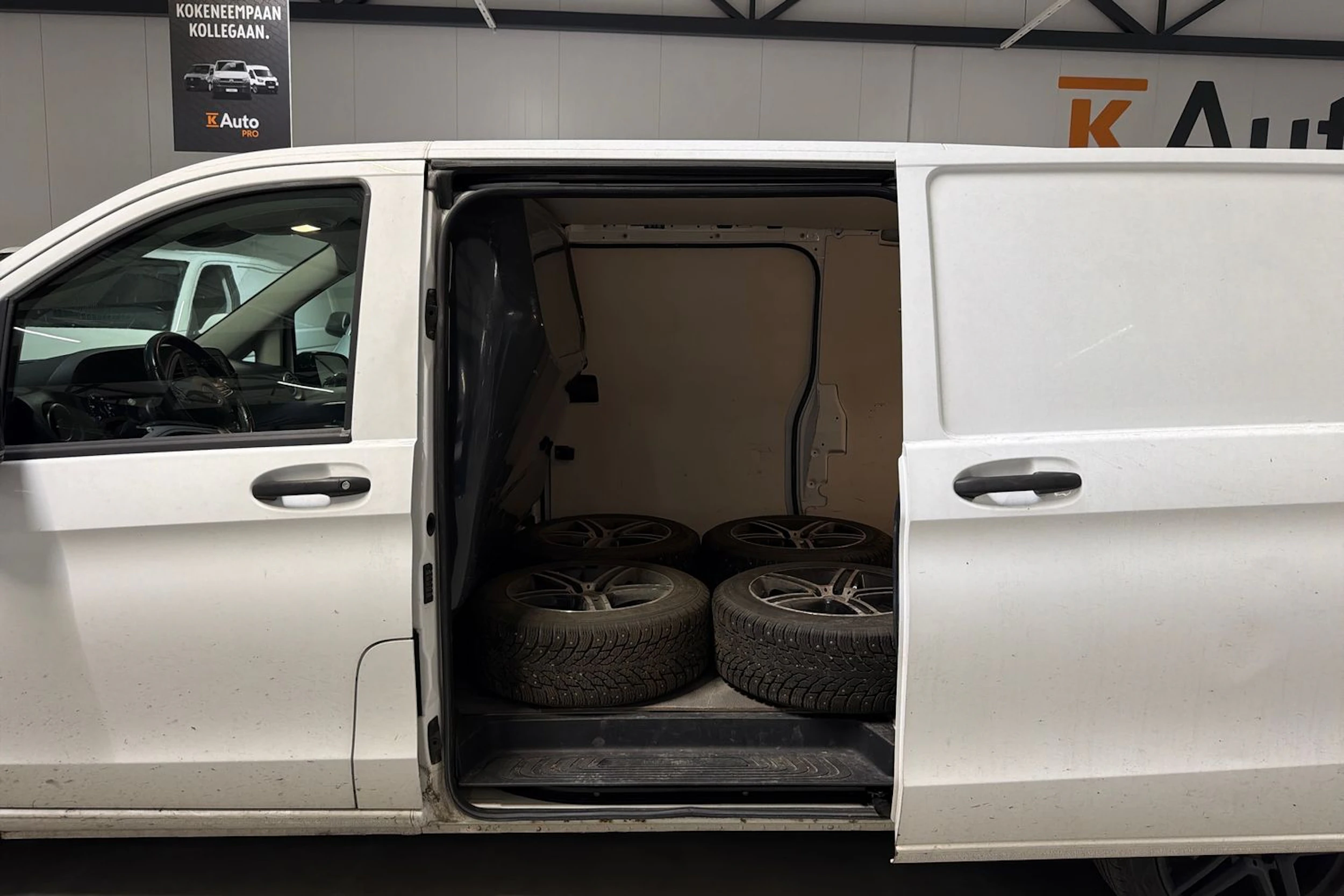 valkoinen Mercedes-Benz Vito 2016 kuva 5.
