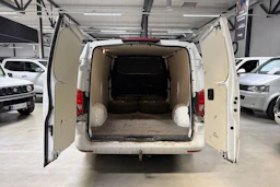 valkoinen Mercedes-Benz Vito 2016 kuva 8.