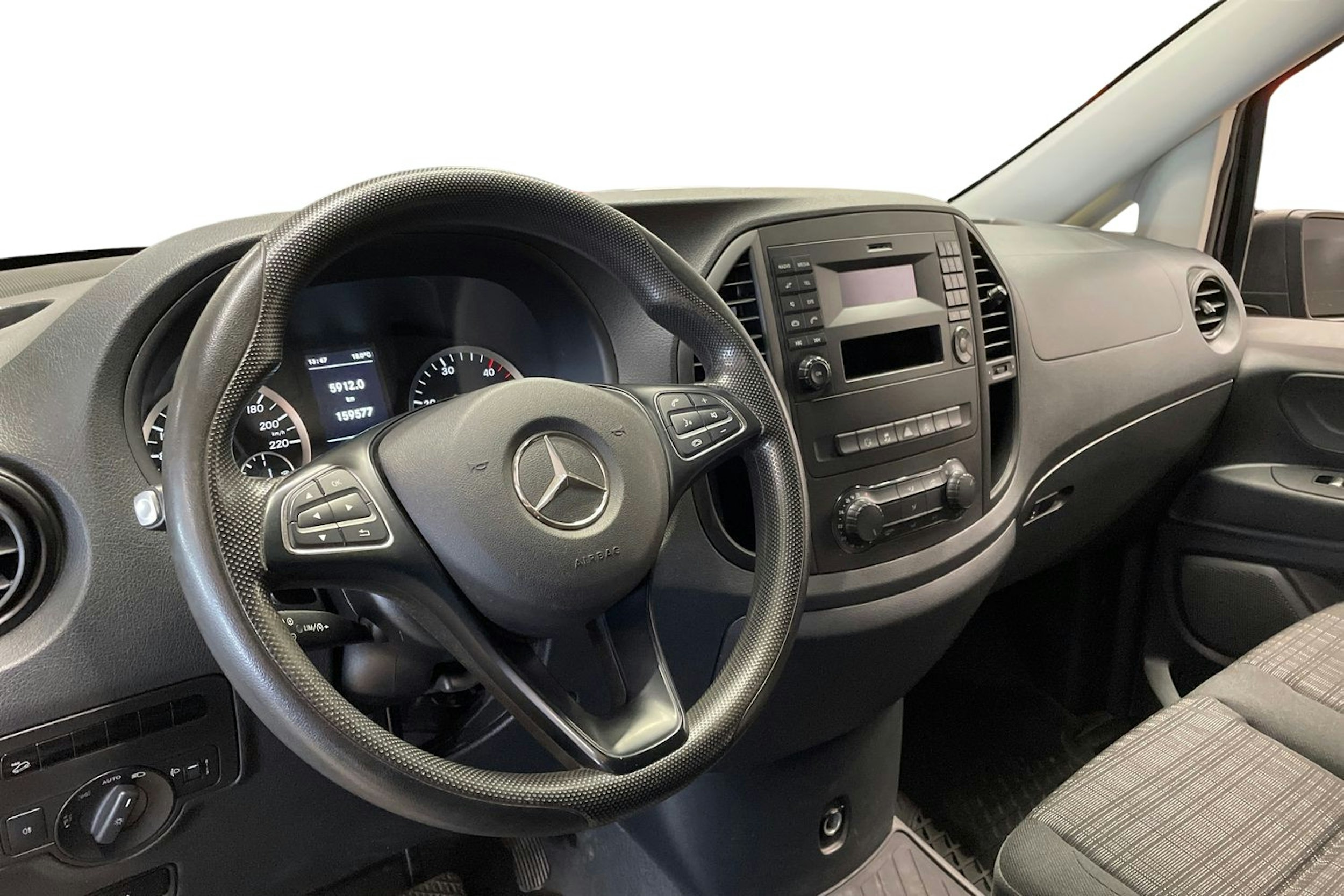 musta Mercedes-Benz Vito 2016 kuva 9.